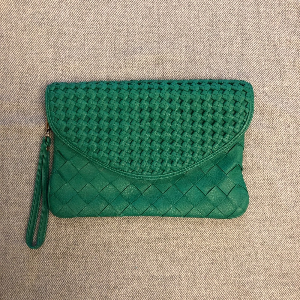 Urban Expressions Green Vegan Woven Clutch